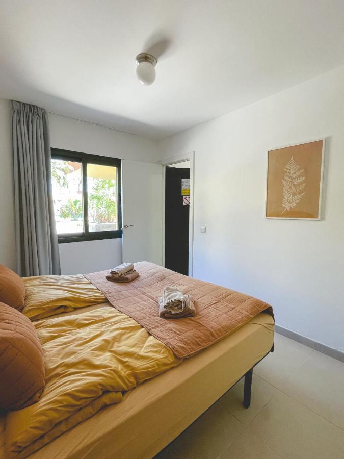 Seaside Apartment Corralejo : A Cozy Holiday Home In A Peaceful Well Located Green Complex エクステリア 写真